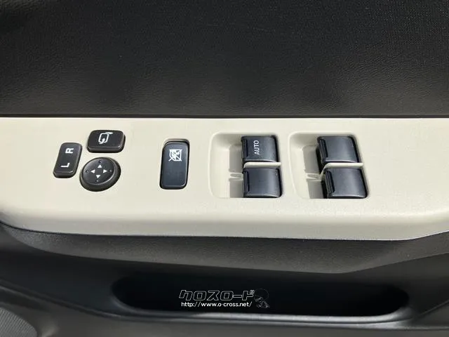 運転席側ドアボタン群 スズキ アルト
