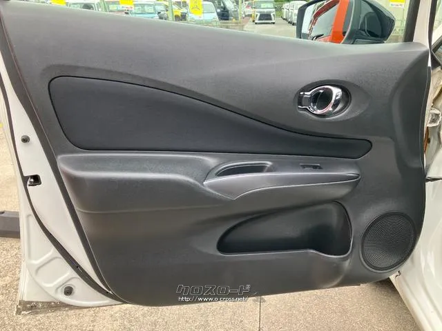助手席側ドア 日産 ノート