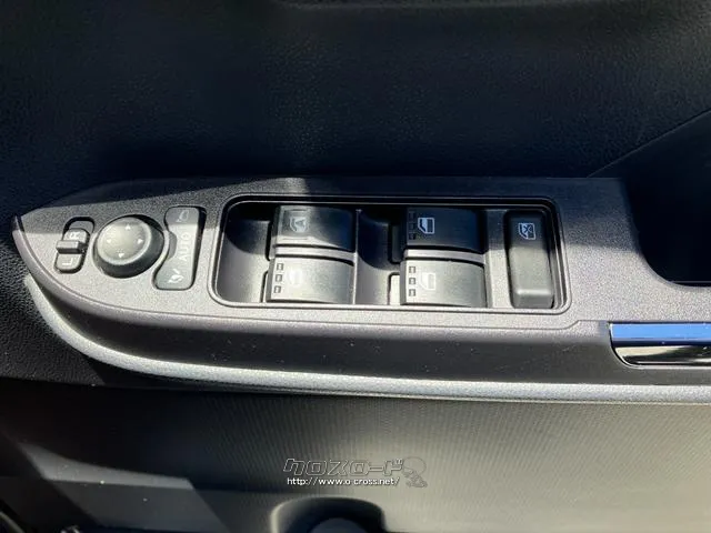 運転席側ドアボタン群 ダイハツ タント
