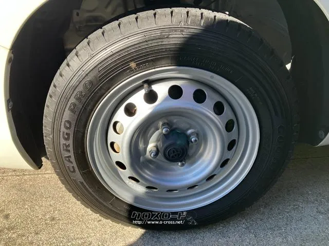 左前輪 トヨタ プロボックス