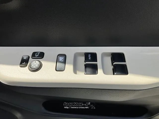 運転席側ドアボタン群 マツダ キャロル