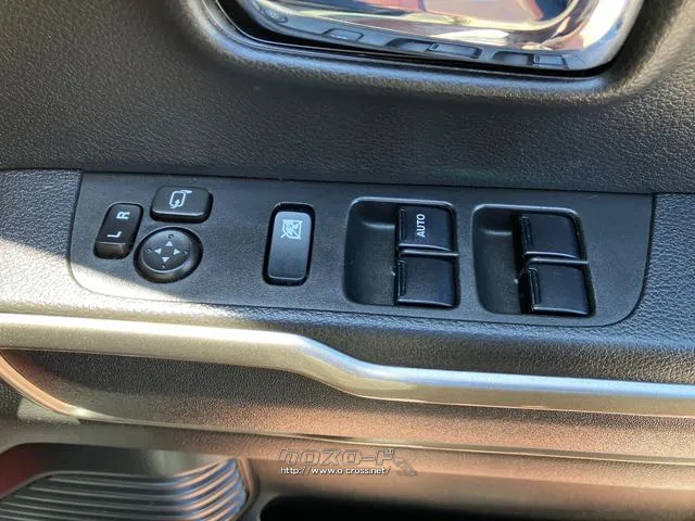 運転席側ドアボタン群 マツダ フレアクロスオーバー
