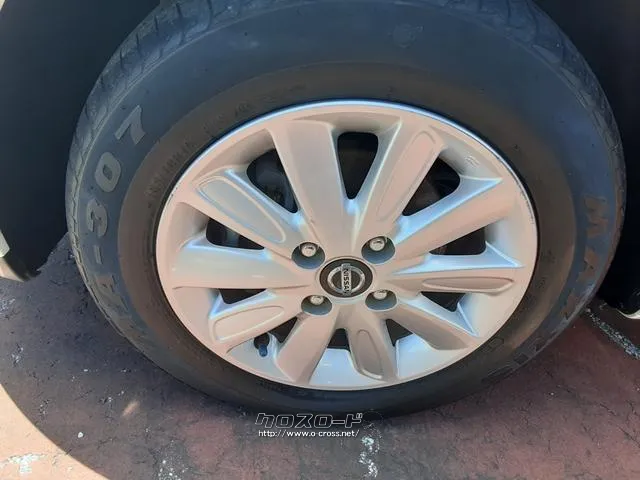 左前輪 日産 マーチ