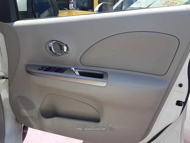 運転席側ドア 日産 マーチ