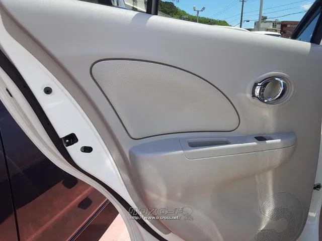 後部座席左ドア 日産 マーチ
