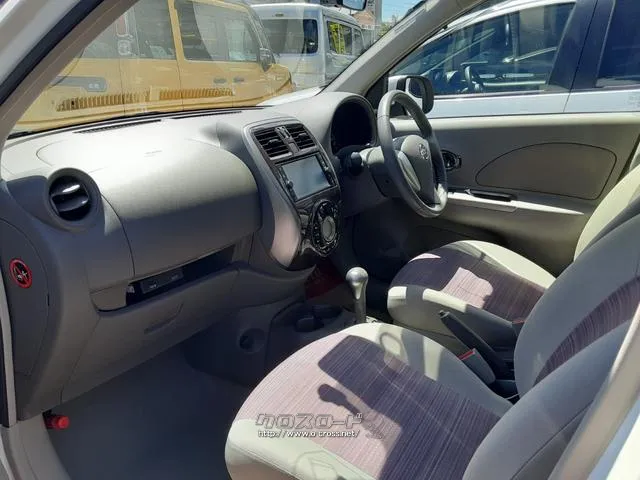 日産 マーチ
