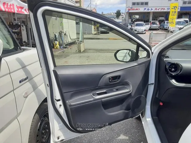 トヨタ アクア