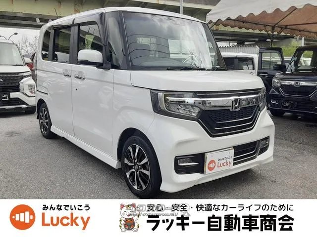 中古車購入で下取り10万円!新車購入で下取り5万円! 弊社公式LINEアカウントより来店不要でローン仮審査可能です! ホンダ N-BOX