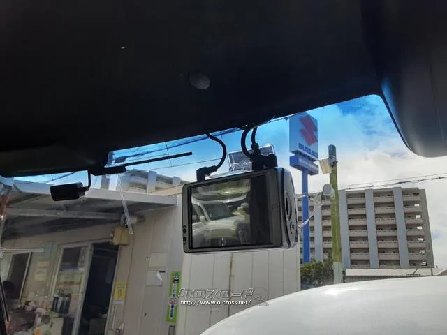ドライブレコーダー前後に付いています ホンダ N-BOX