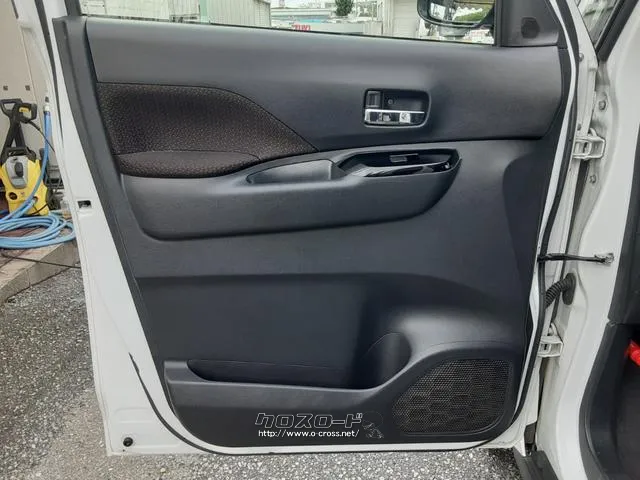 三菱 eKクロススペース