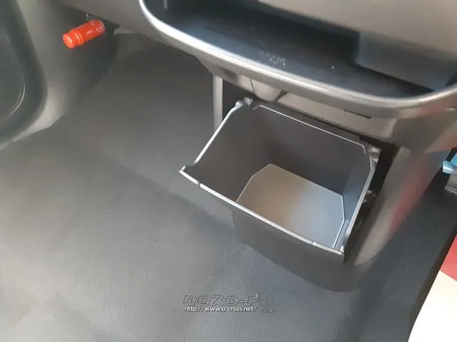三菱 eKクロススペース