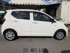 ダイハツ ミライース