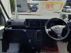 ダイハツ ハイゼットカーゴ
