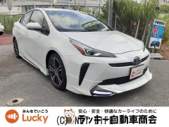 トヨタ プリウス