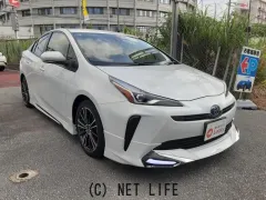 トヨタ プリウス
