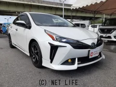 トヨタ プリウス