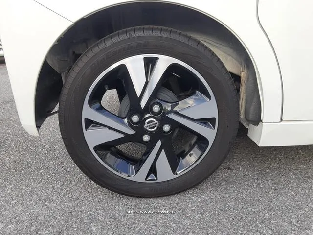 日産 ルークス