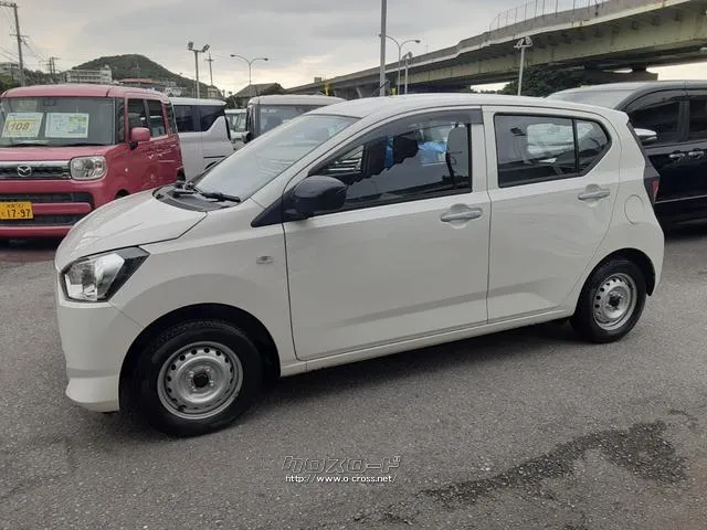 ダイハツ ミライース