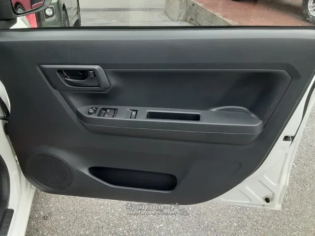 ダイハツ ミライース