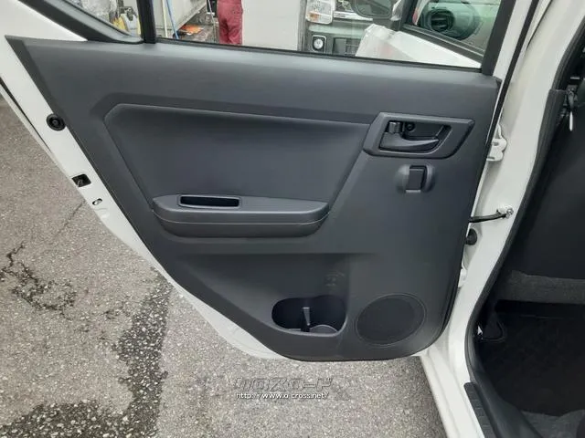 ダイハツ ミライース