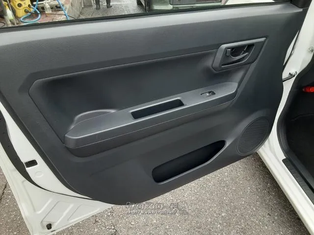 ダイハツ ミライース