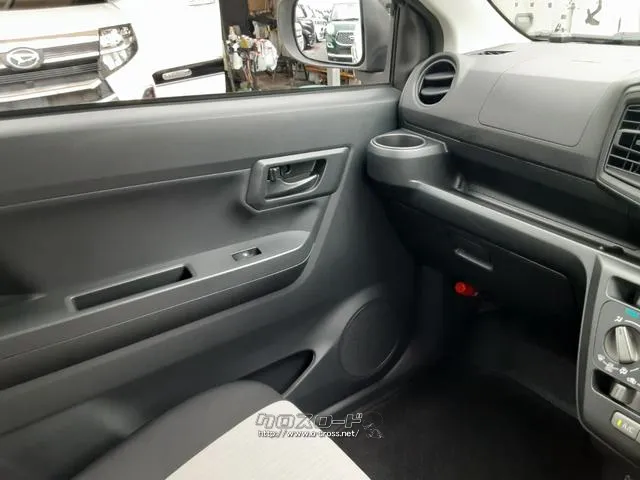 ダイハツ ミライース