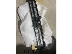 ボディ補強 ラジエーターグリル ダイハツ