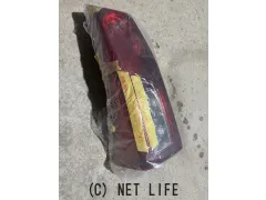 電装系 ダイハツタント純正テールランプ