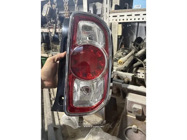 激安品 電装系 ハスラー右テールレンズ