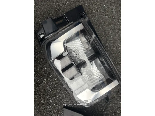 電装系 タフトリアテールランプ右