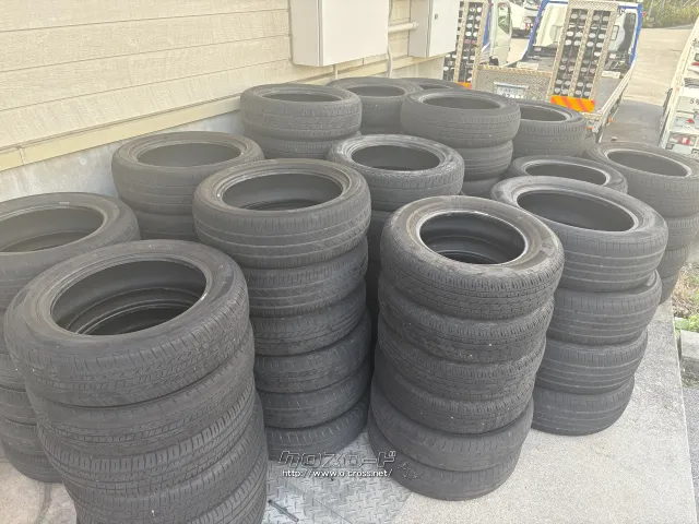 中古タイヤ毎日入荷しています!各サイズ300円でお買い得! タイヤ ★SALE★中古タイヤ各サイズ大量入荷1本どれでも300円ポッキリ!軽~乗用まで