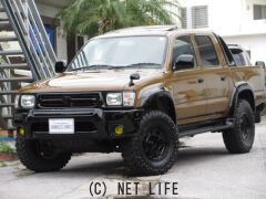 トヨタ ハイラックス