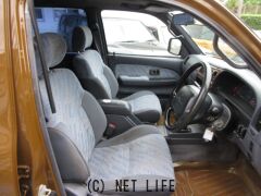 トヨタ ハイラックス