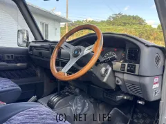 トヨタ ランドクルーザープラド