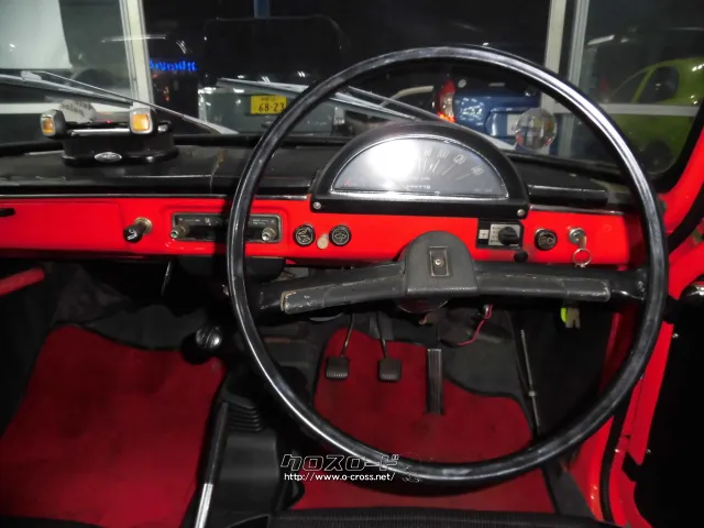 トヨタ パブリカ デラックス・1967(S42)年式・アカ・800cc・オート トヨタ パブリカ デラックス・1967(S42)年式・アカ・800cc・オート