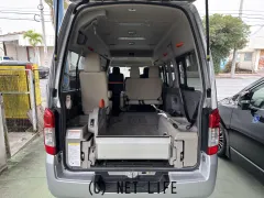 日産 NV350キャラバン