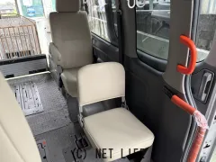 日産 NV350キャラバン