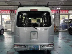 ダイハツ ハイゼットカーゴ