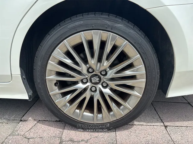 トヨタ クラウンハイブリッド