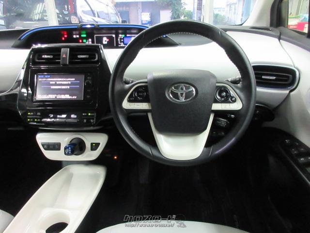 トヨタ プリウス