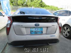 トヨタ プリウス