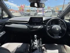 トヨタ C-HR