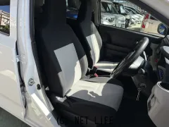 ダイハツ ミライース