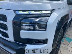 三菱 トライトン