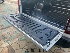 三菱 トライトン