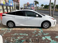 トヨタ プリウス