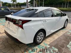 トヨタ プリウス