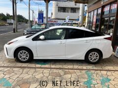トヨタ プリウス