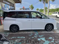 トヨタ ヴォクシー