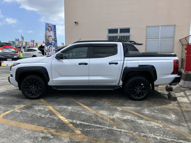 三菱 トライトン